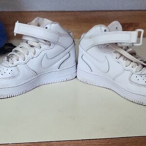 Nike White Mid-Top Sneakers with Velcro Strap